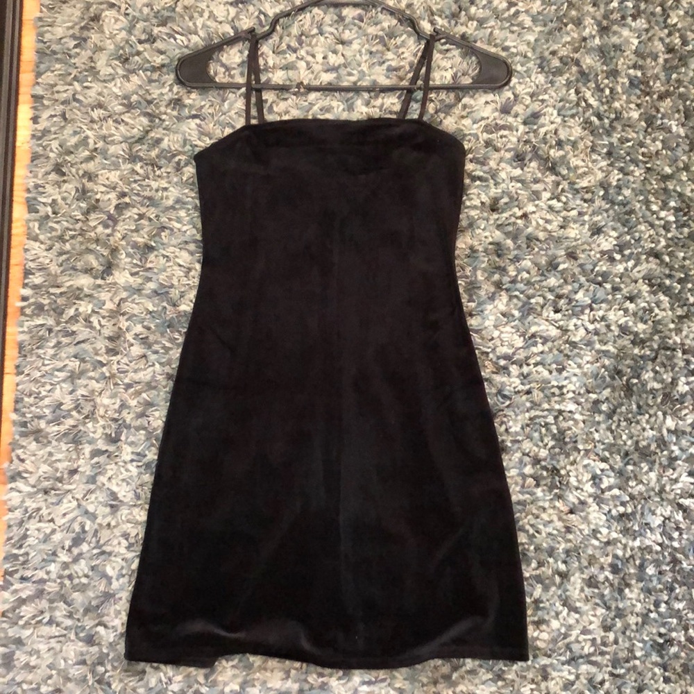 Black velvet forever 21 dress